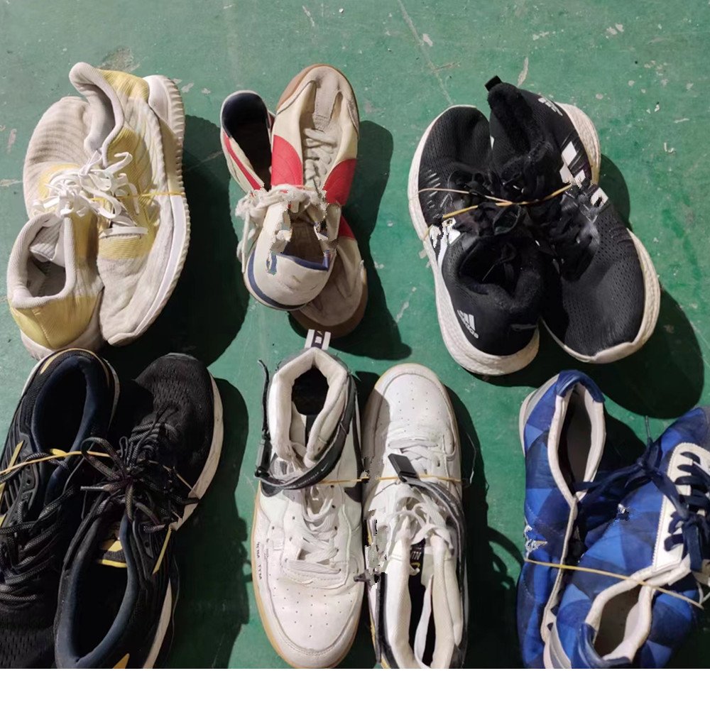 High Quality Hot-sales Durable Breathable Used Men Soccer Ball Shoes Second-hand Branded Soccer Ball Shoes