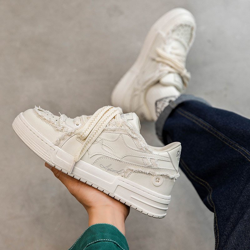 2024 Fall New Men's and Women's Casual Lace-Up Sneakers Sports Skateboard Walking Shoes Running Usage