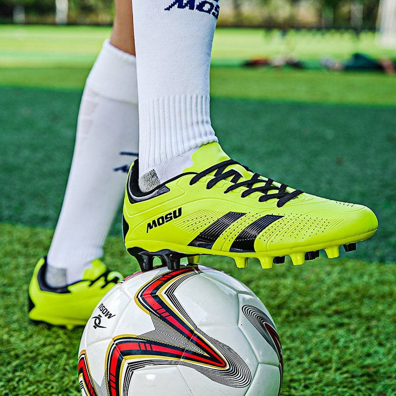 Greatshoes Wholesale Soccer Shoes Custom Football Boots,Men Futsal Professional Football Shoes Soccer Field Boot