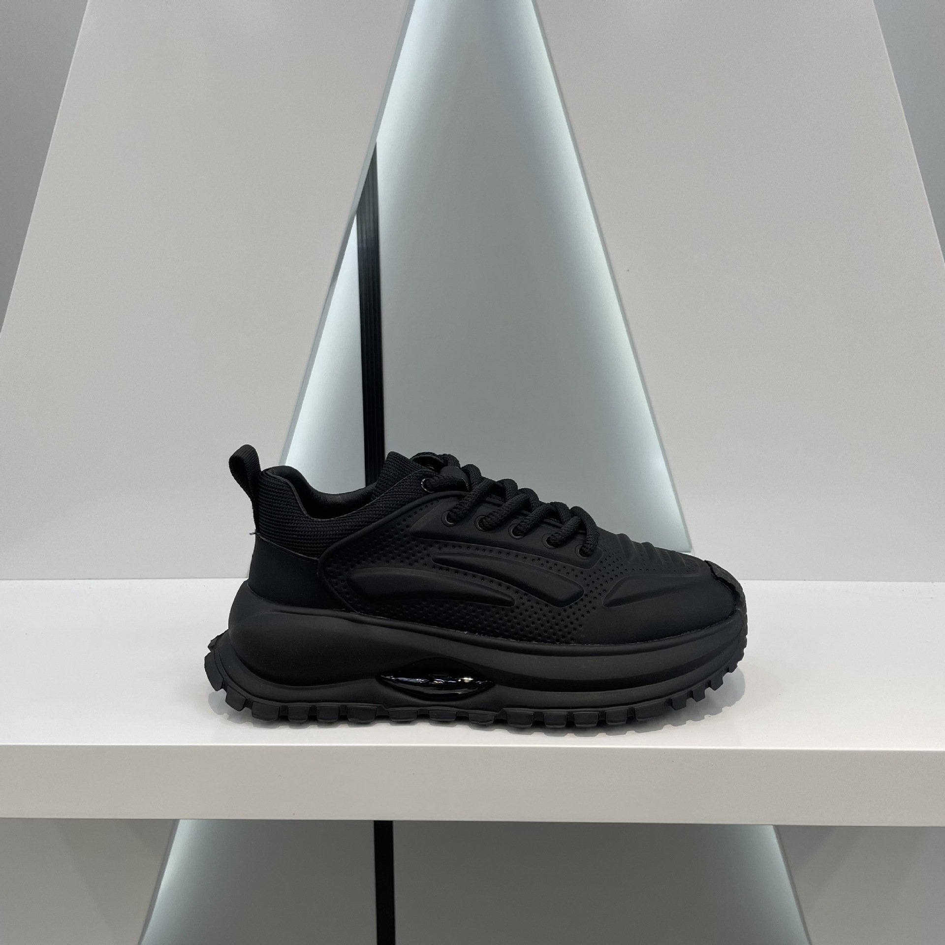 2024 fall new casual sports shoes for men and women soft sole increase casual skateboard shoes lace-up shoes