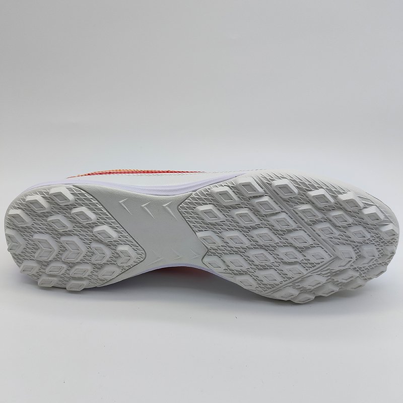 New Arrivals Shock absorbing Football sneakers Casual Luxury Sport soccer shoes Football training shoes