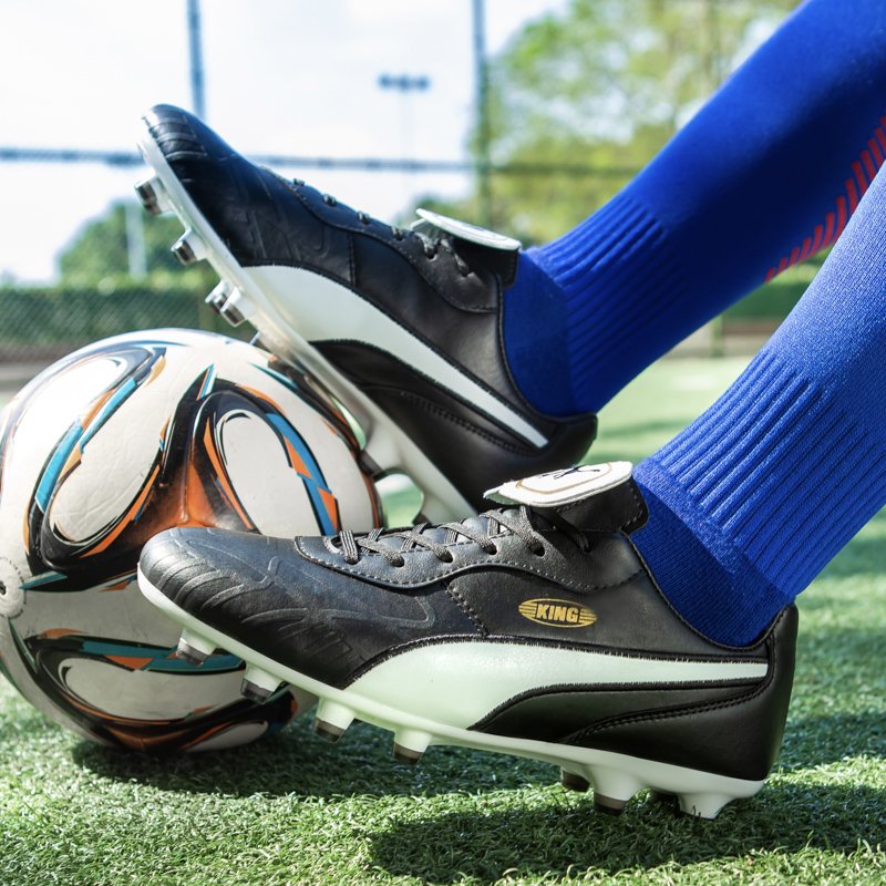 High-Quality Low Cut Wholesales Futebol Football Wear-Resistant Athletic Soccer Cleat Man Women Soccer Shoes