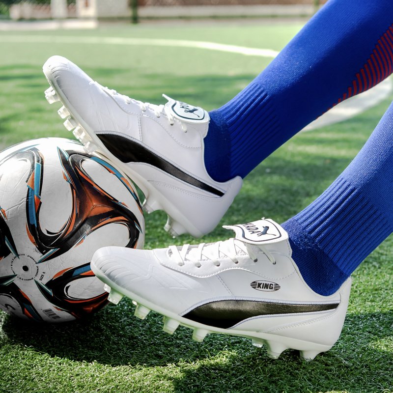 High-Quality Low Cut Wholesales Futebol Football Wear-Resistant Athletic Soccer Cleat Man Women Soccer Shoes