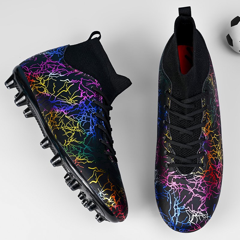Latest New Chuteira Classic Fly Mesh Soccer Shoes Anti-Impact Football Cleat Summer Winter Spring New Fashionable Football Boots