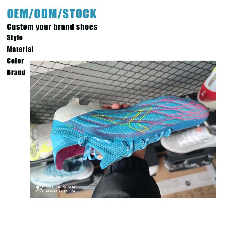 Wholesale customization New Football Boots Soccer Shoes Factory Price Customized Men's Soccer Cleats