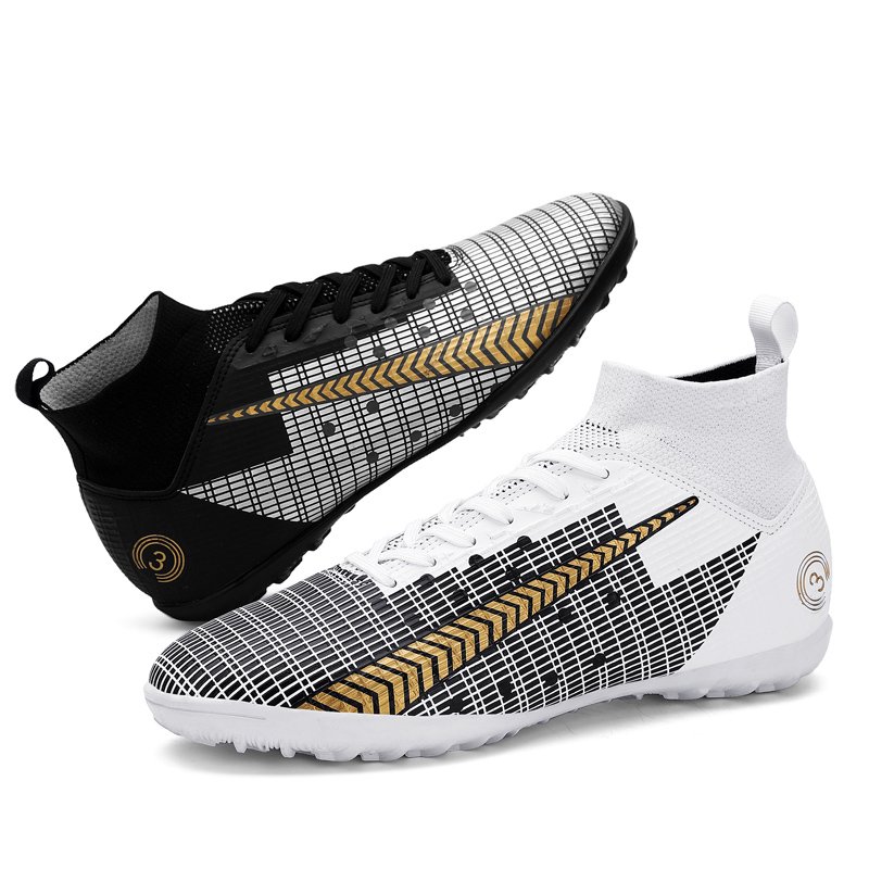 New Soccer Shoes High Top Long Nail Artificial Turf Broken Nails Soccer Cleats Football Boots Spikes TPU Soccer Shoes Outsole