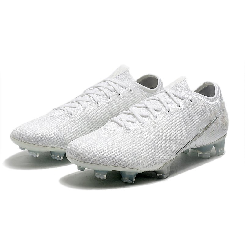 Hot Selling Nuovo White Pack Sport Shoes Stadium Goods Shoes Real Classic Soccer Shoes