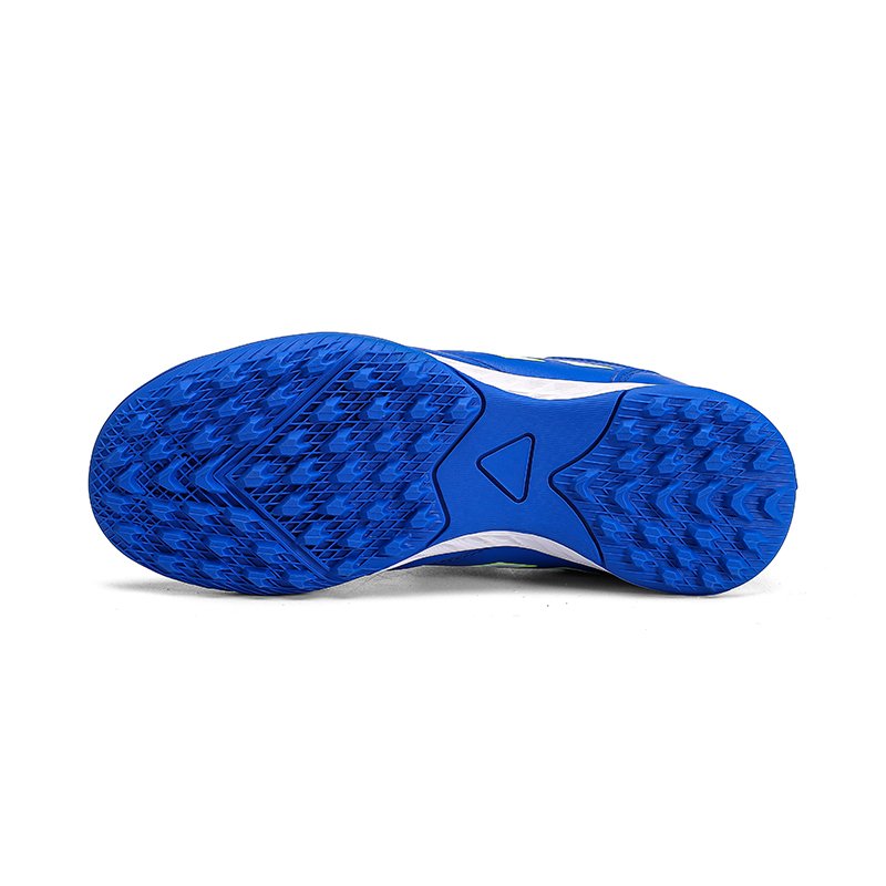 New Men Football Boots Cleats Outdoor Sport Training Breathable Soccer Shoes Long Spikes FG Boys Non Slip Match Comfortable