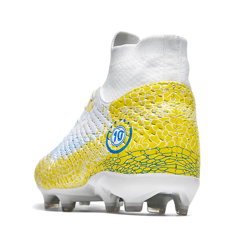 Manufacturers direct sales long nail football shoes new broken nails football shoes high top wear-resistant football shoes
