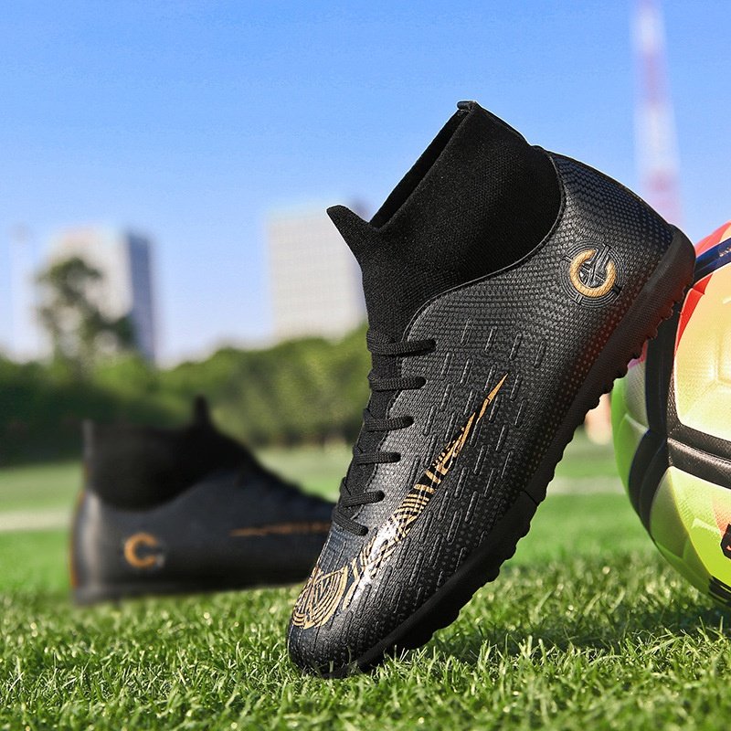 High-end men's high top soccer shoes youth students broken nail design fashion soccer sports training shoes
