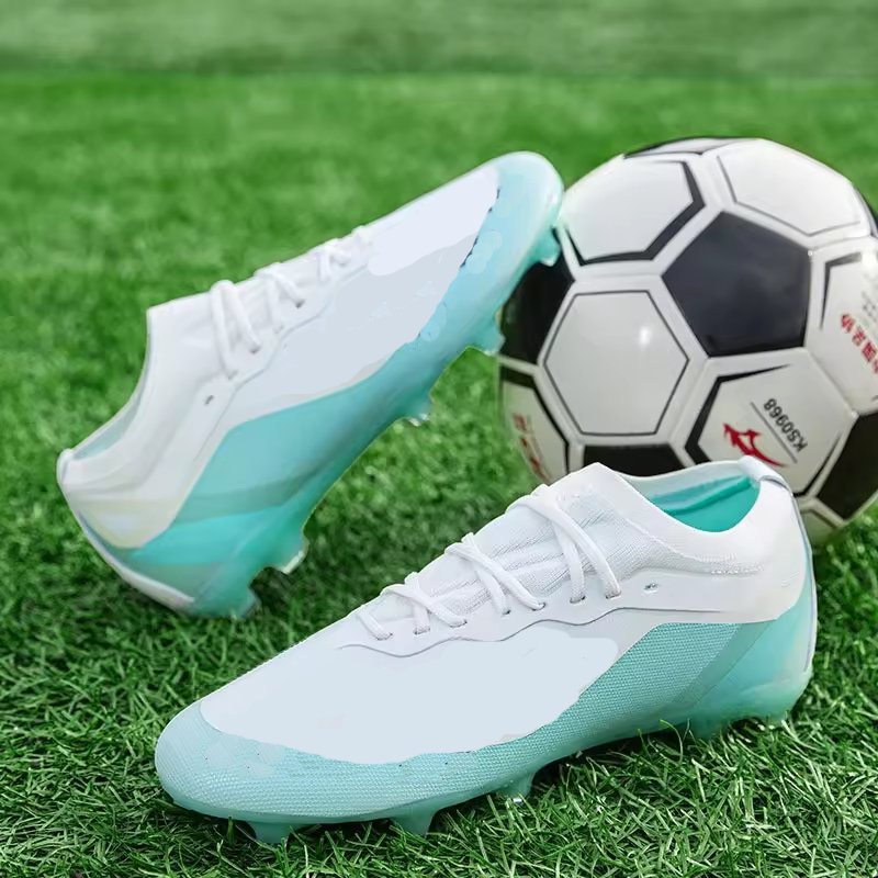 Professional High Top Breathable Training Sneakers Player Game Football Cleats Indoor Training Outdoor Turf Soccer Shoes