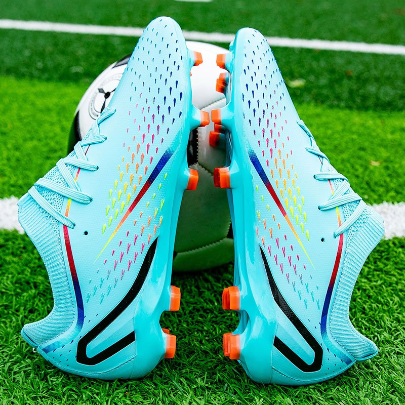 2023 Manufacturer Wholesale High Quality Wearable Soccer Shoes Men's Outdoor Breathable Lightweight Soccer Boots