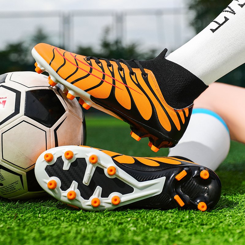 Classic Men Training Ankle Sole Outdoor Cleats Football Shoes Spike High Ankle Men Football Boots Original Football Casual Shoes