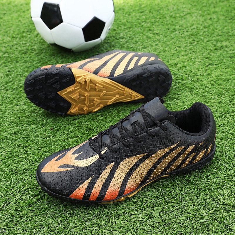 New Style Fashion Breathable Soccer Shoes Or Football Short Nail Second Hand Shoes