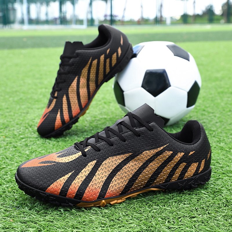 New Style Fashion Breathable Soccer Shoes Or Football Short Nail Second Hand Shoes