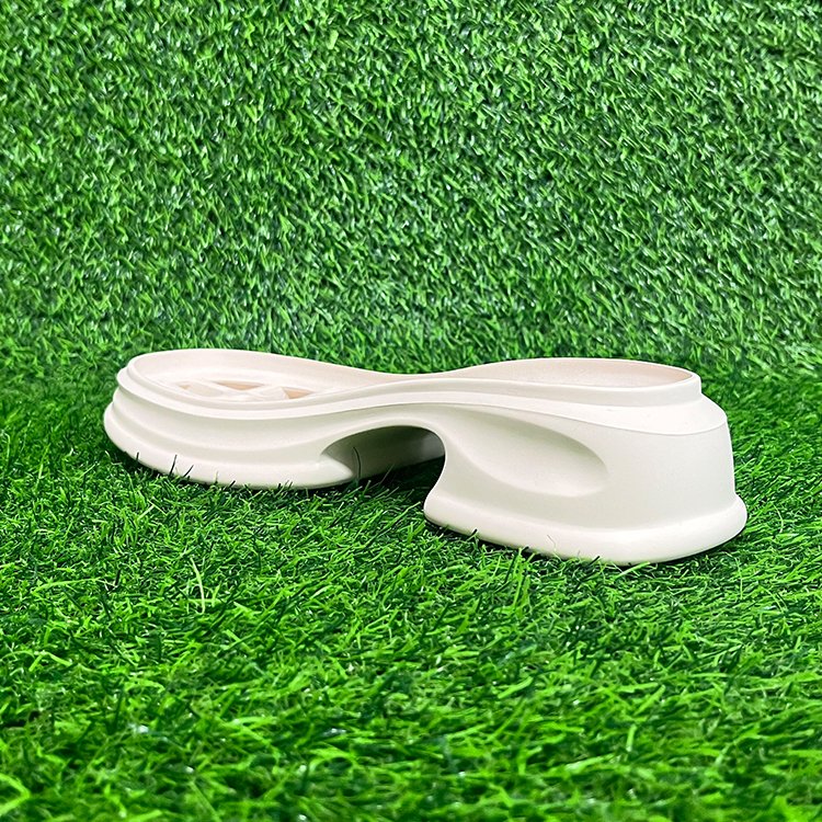 White IP Soles Light-Step Factory Customized Wear-Resistant Non-Slip Environmentally Friendly Materials Enhance Confidence