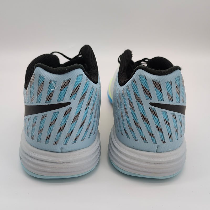 Lightweight wear-resistant Breathable competition training shoes hot selling sports training shoes anti slip soccer shoe
