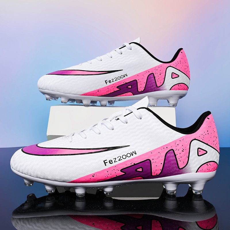 Soccer shoes New fashion factory cheap outdoor sports and leisure men's football shoes