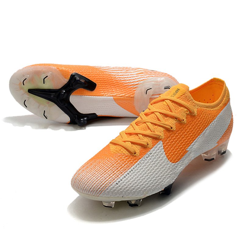 New hot sale men women quality soccer shoes Non-slip wear-resistant shock-absorbing profession football boots zapatos de futbol