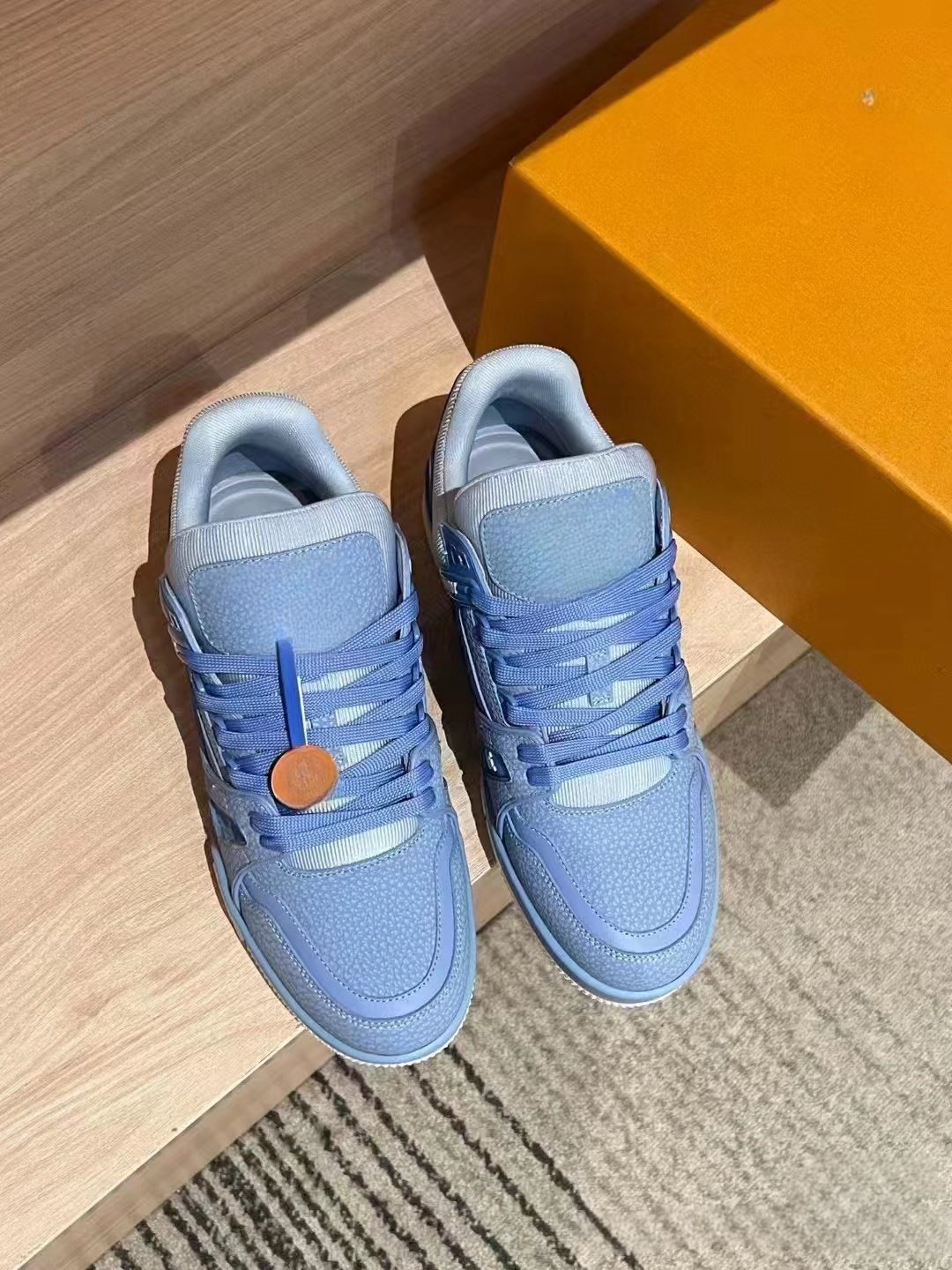 Top quality design brand Men's luxury casual shoes Fashion design casual walking shoes lace-up tennis shoes