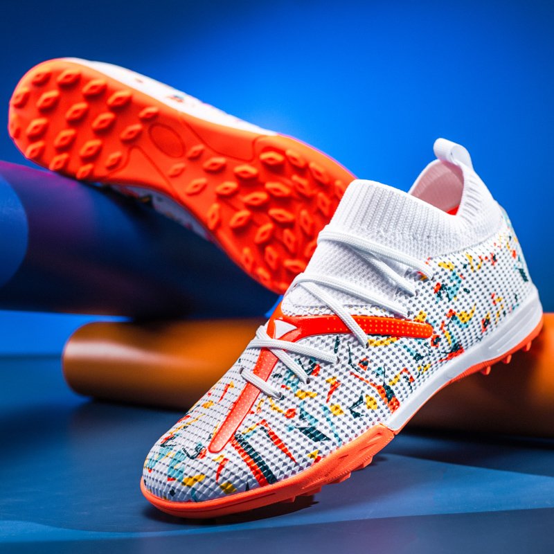 customs logo soccer Spikes Male female adult students outdoor use of non-slip breathable professional training football shoes