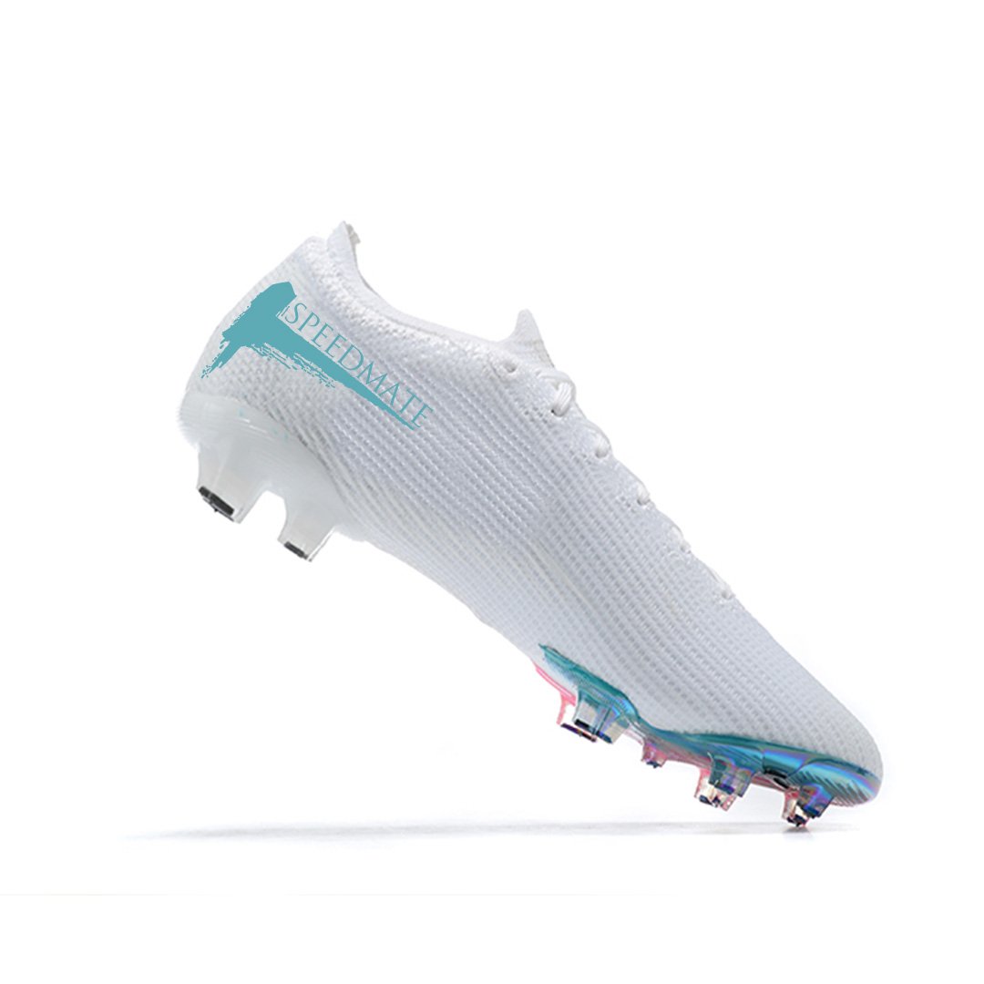 Wholesale factory soccer shoes, outdoor youth five-a-side football boots training, men's high ankle nail football shoes