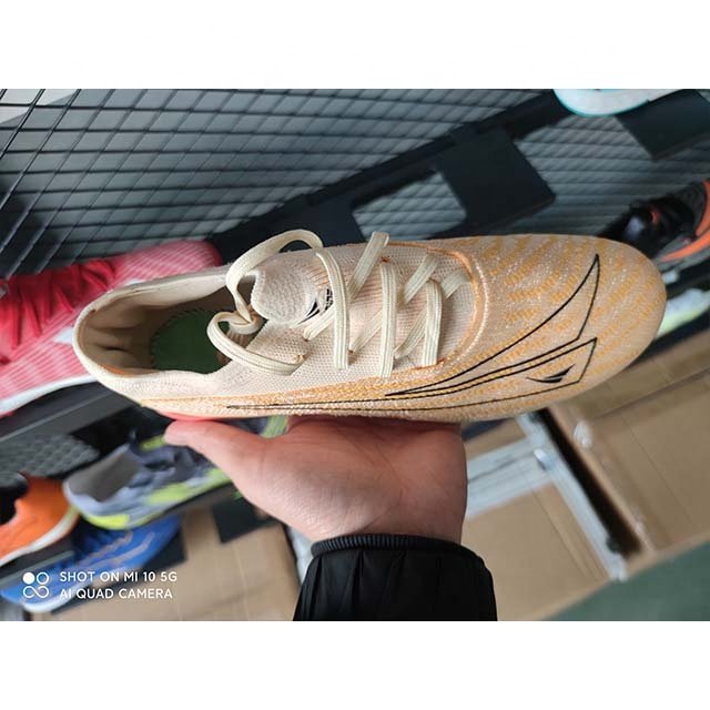 Non-Slip Turf Soccer Shoes Outdoor Professional Men Football high quality football cleats Sport Long spikes Football Shoe
