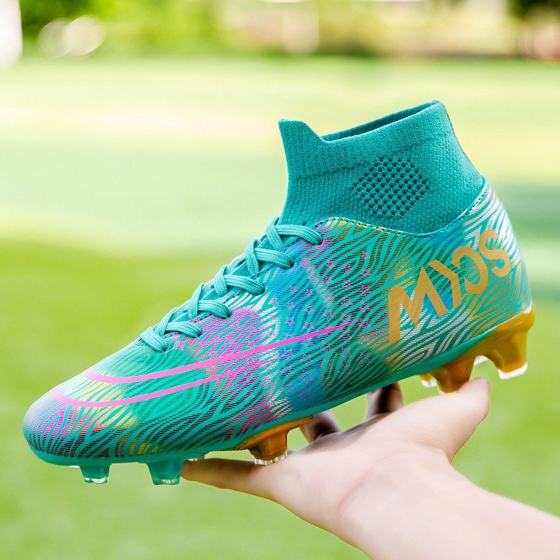 High quality football shoes Match training football shoes Men's soccer shoes