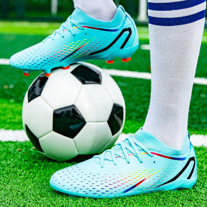 High Quality Wholesale Football Black Boots Men's Outdoor Sports Boots Lightweight Breathable Men's Sneakers Soccer Shoes