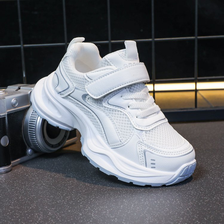 Lightweight and Soft Lace-Up Sneakers Fashion Trend Ventilated Walking Style Shoes for Women