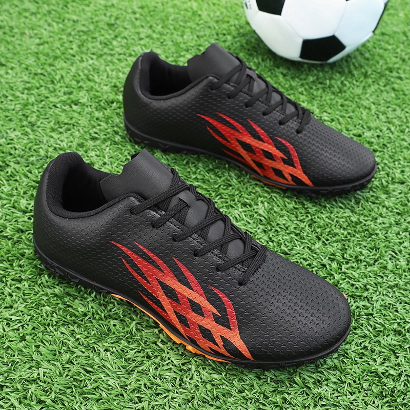 Children Low Top Short Nail Soccer Shoes Professional Training Breathavility Anti-Slip Sneakers