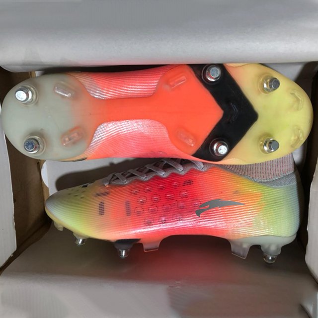 Custom & Wholesale Chuteira De Futebol Men Soccer Shoes Tenis Futsal Football Artificial Grass Boots Price
