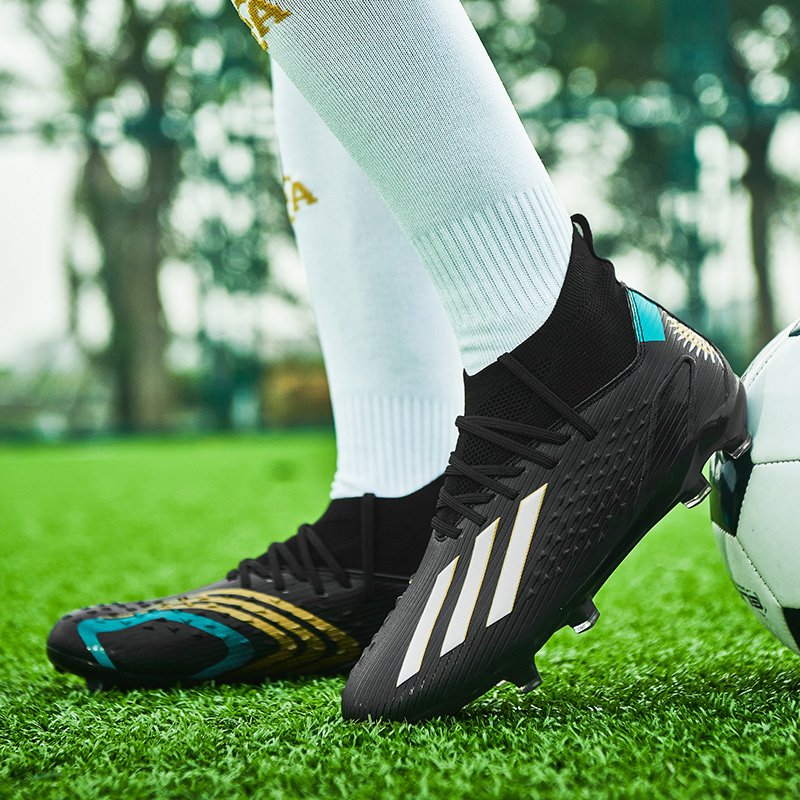 2023 Sapatos de futebol high quality fashion rubber sole outdoor grass non-slip and wear resistant soccer shoes