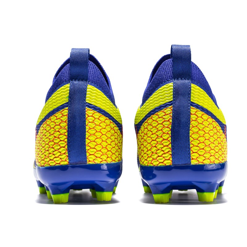 Factory Customize Men Cleats Football Boots High Top Soccer Sneakers Futsal Man Outdoor Fashion White Sport Shoes