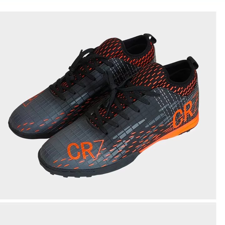 Customized High Quality CR7 Men's Football Boots High Top Soccer Shoes for Running for Soccer Players