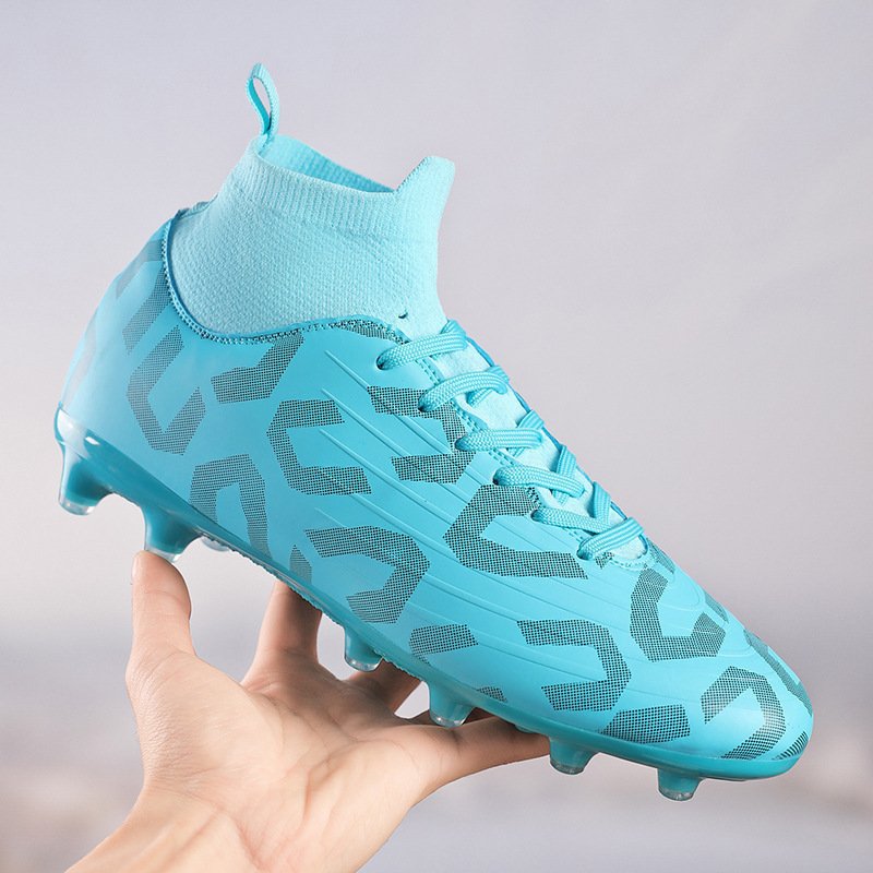 2024 New fashionable soccer shoes High quality football shoes football turf shoes