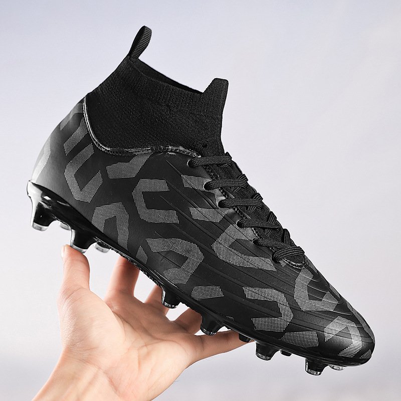 2024 New fashionable soccer shoes High quality football shoes football turf shoes