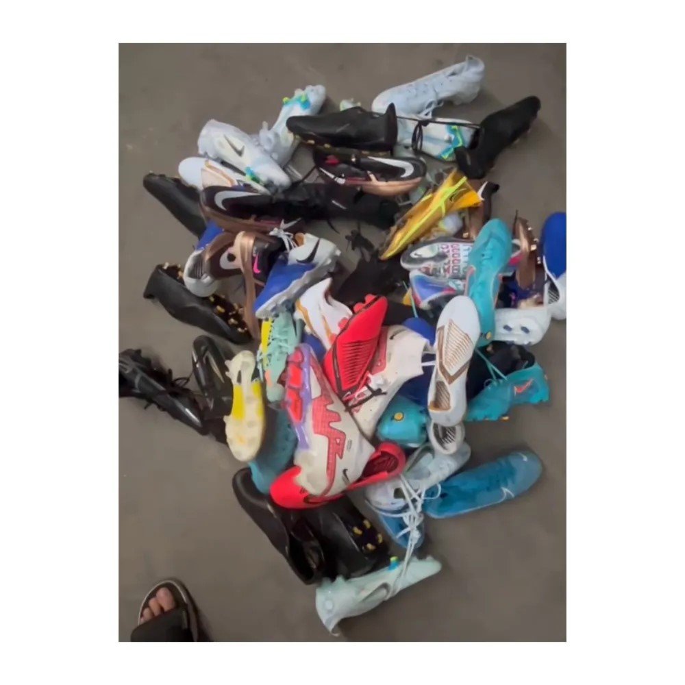 Lightweight Football Soccer Cleats Outdoor Training Shoes