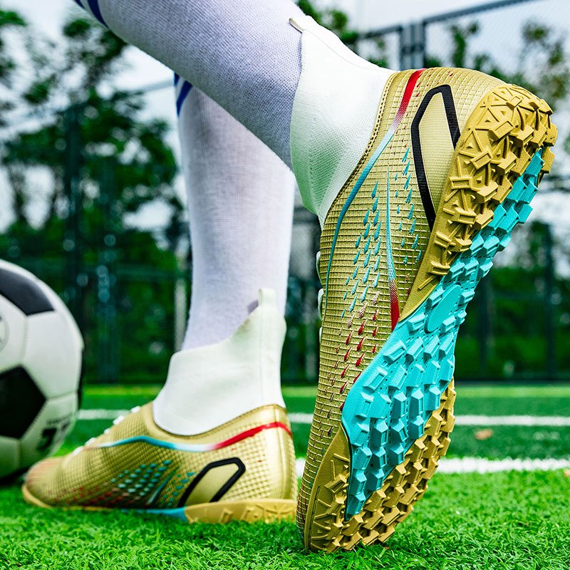 2024 Style Soccer Shoes for Men Comfortable Breathable Wholesale Custom Made Logo Sport Boots Football Boots