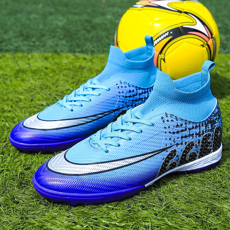 The Newest Style Lightweight High Quality Sports Fashion Sneakers Designed Specifically for Men's Professional Soccer