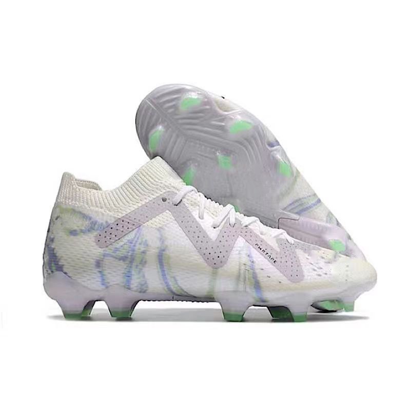 2024 New Fashion In Stock Football Shoes Fotballsko Wholesale Soccer Shoes Men Customized Brand Football Soccer Boots