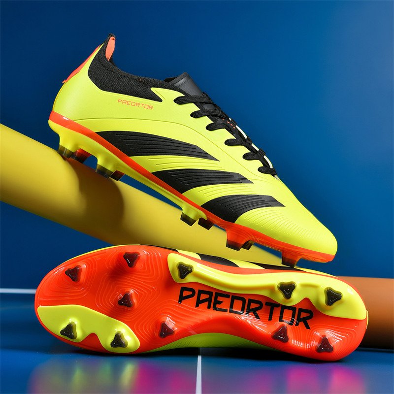 High Quality Men's Professional PU Outsole Football BootsFootball shoes Customizable Olive Baseball Shoes for All Seasons