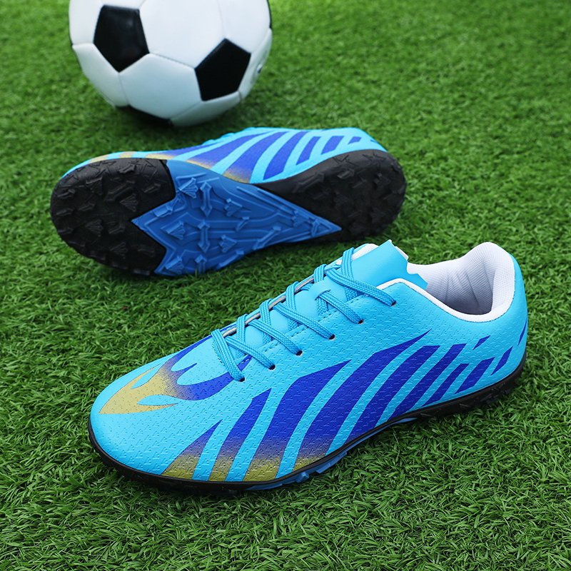New Arrival Fashion Breathable Soccer Shoes Football Short Nail Second Hand Shoes