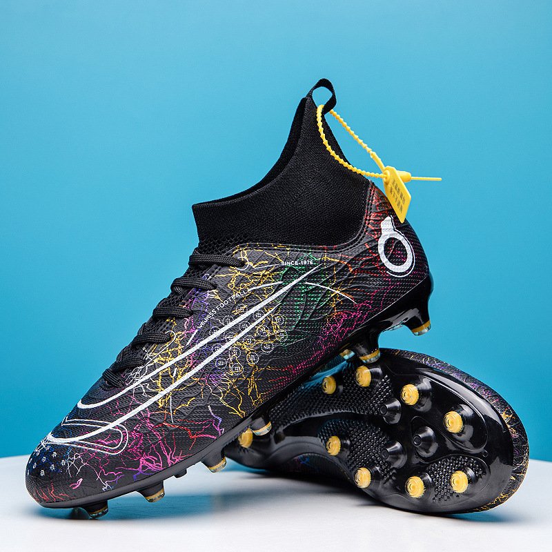 Customized Breathable Training Shoes Slip-On Soccer Shoes Football Boots Outdoor Sports Training Boots