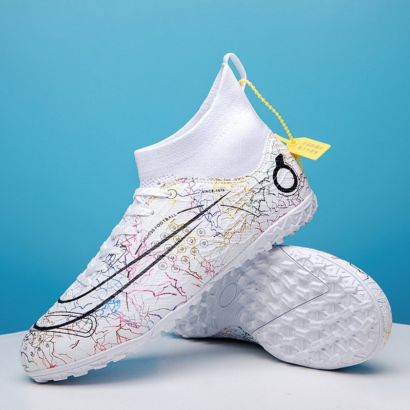 Customized Breathable Training Shoes Slip-On Soccer Shoes Football Boots Outdoor Sports Training Boots