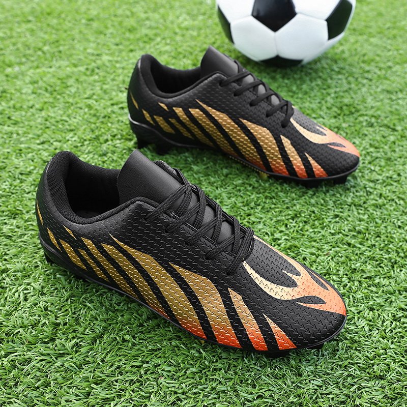 Top Quality Fashion Breathable Soccer Shoes Football Children Long Nail Soccer Shoes