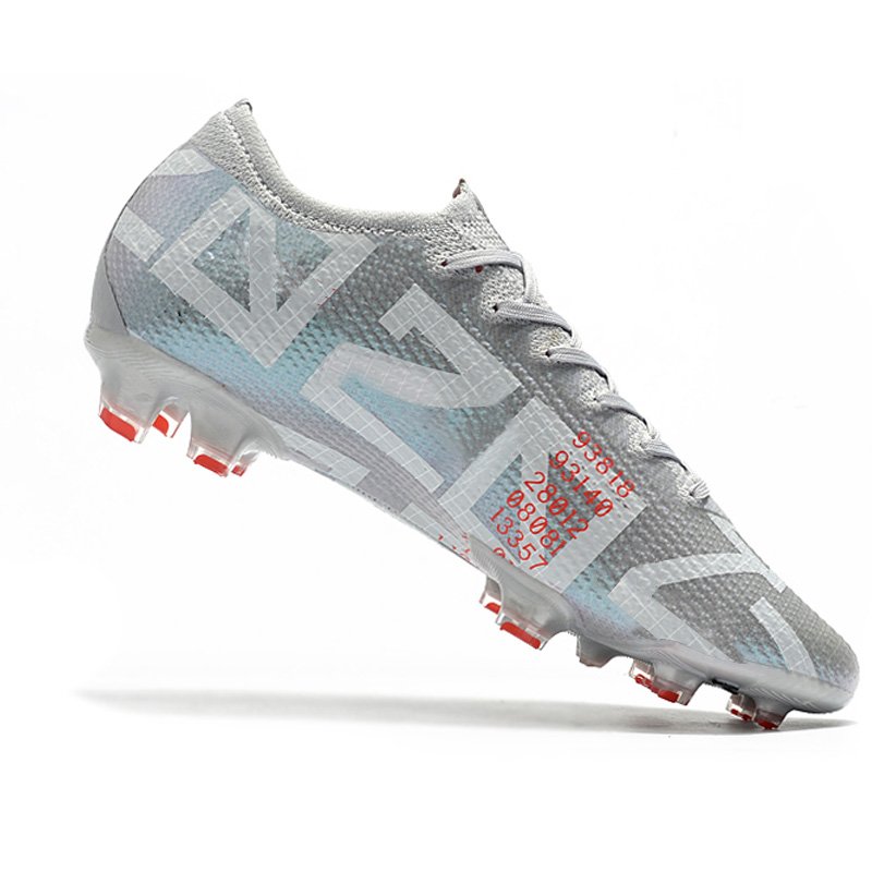 Wholesale fashion football shoes mens new arrival soccer wear shoes long spike low ankle football boots cheap sport shoes