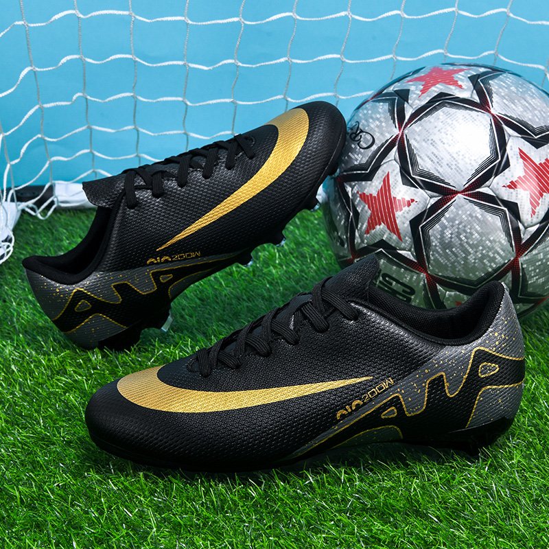 2024 New low ankle sports turf futsal indoor soccer shoes cheap rubber sole football boots for men
