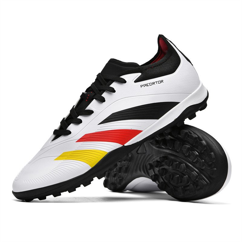 Non-slip breathable football shoes soccer shoes Outdoor sport Sneakers Men football boots