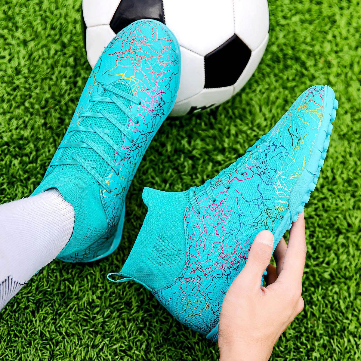 High Quality Men's Original Soccer Shoes Customized Wholesale Outdoor Soccer Shoes Lightweight Breathable Soccer Shoes for Men